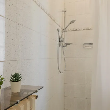 Apartment La Casa Dei Colori By Wonderful Italy Turin